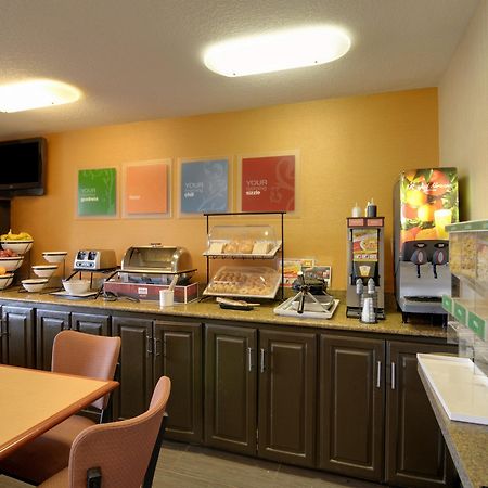 Quality Inn & Suites Malvern Экстерьер фото