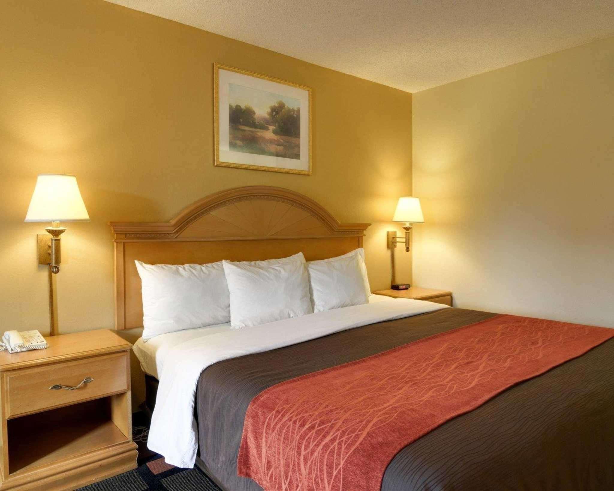 Quality Inn & Suites Malvern Экстерьер фото