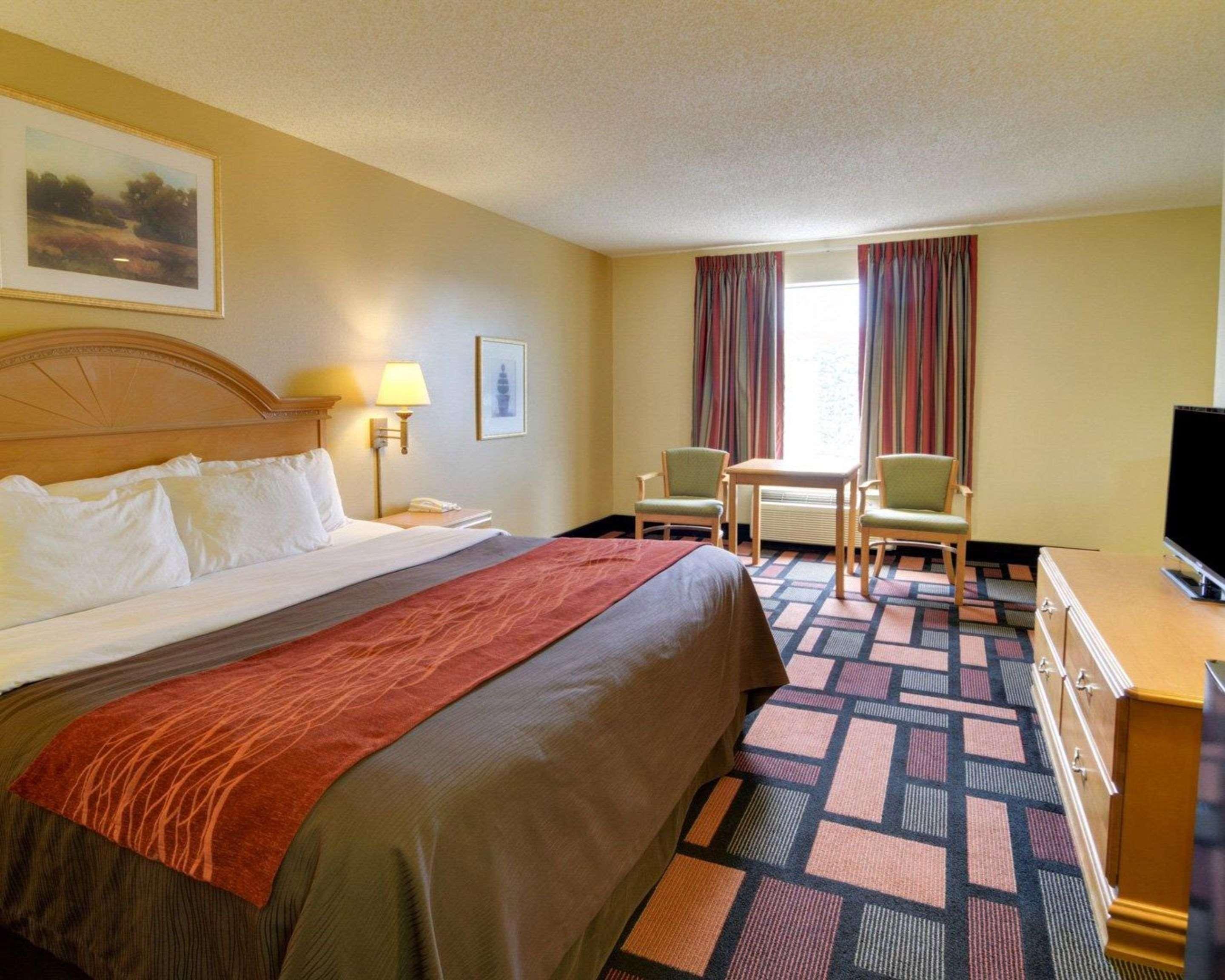 Quality Inn & Suites Malvern Экстерьер фото
